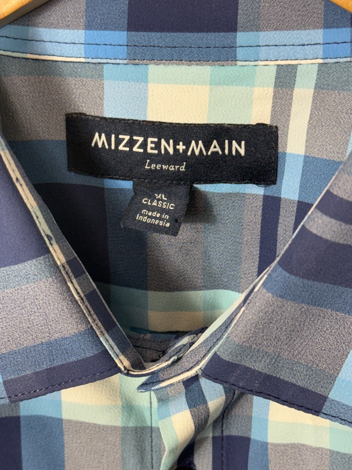 Mizzen+Main Leeward Long Sleeve Shirt Plaid Blue White X-Large Button Up