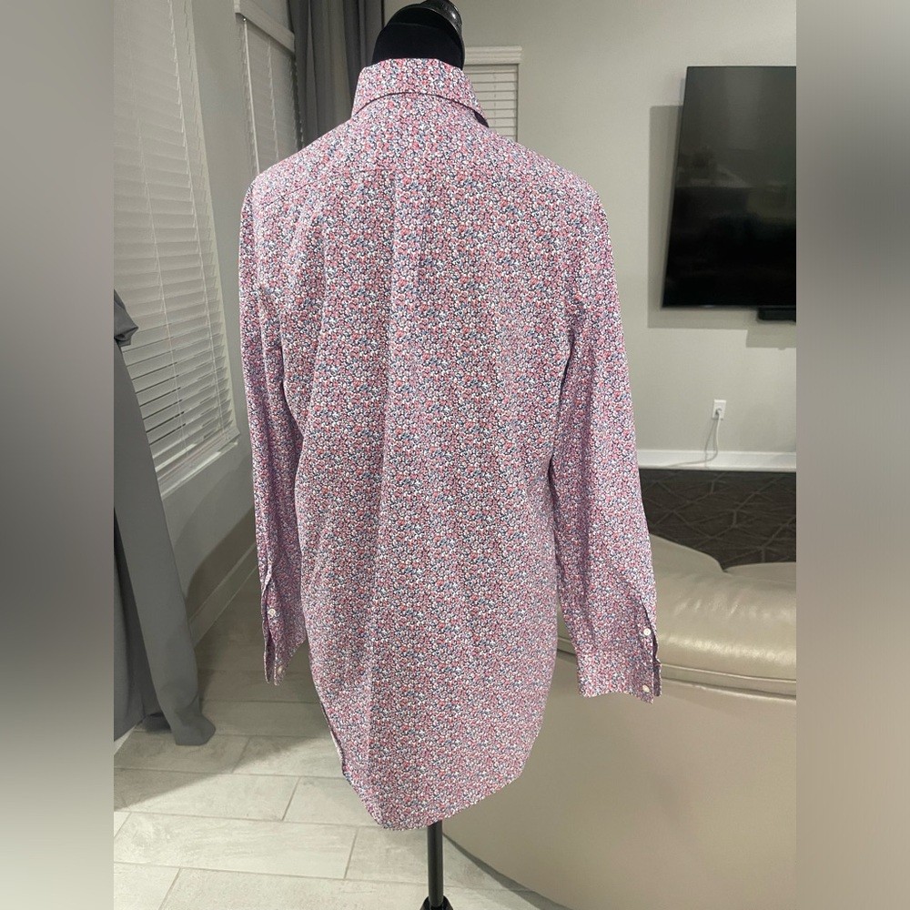 J. McLaughlin modern fit floral print shirt M
