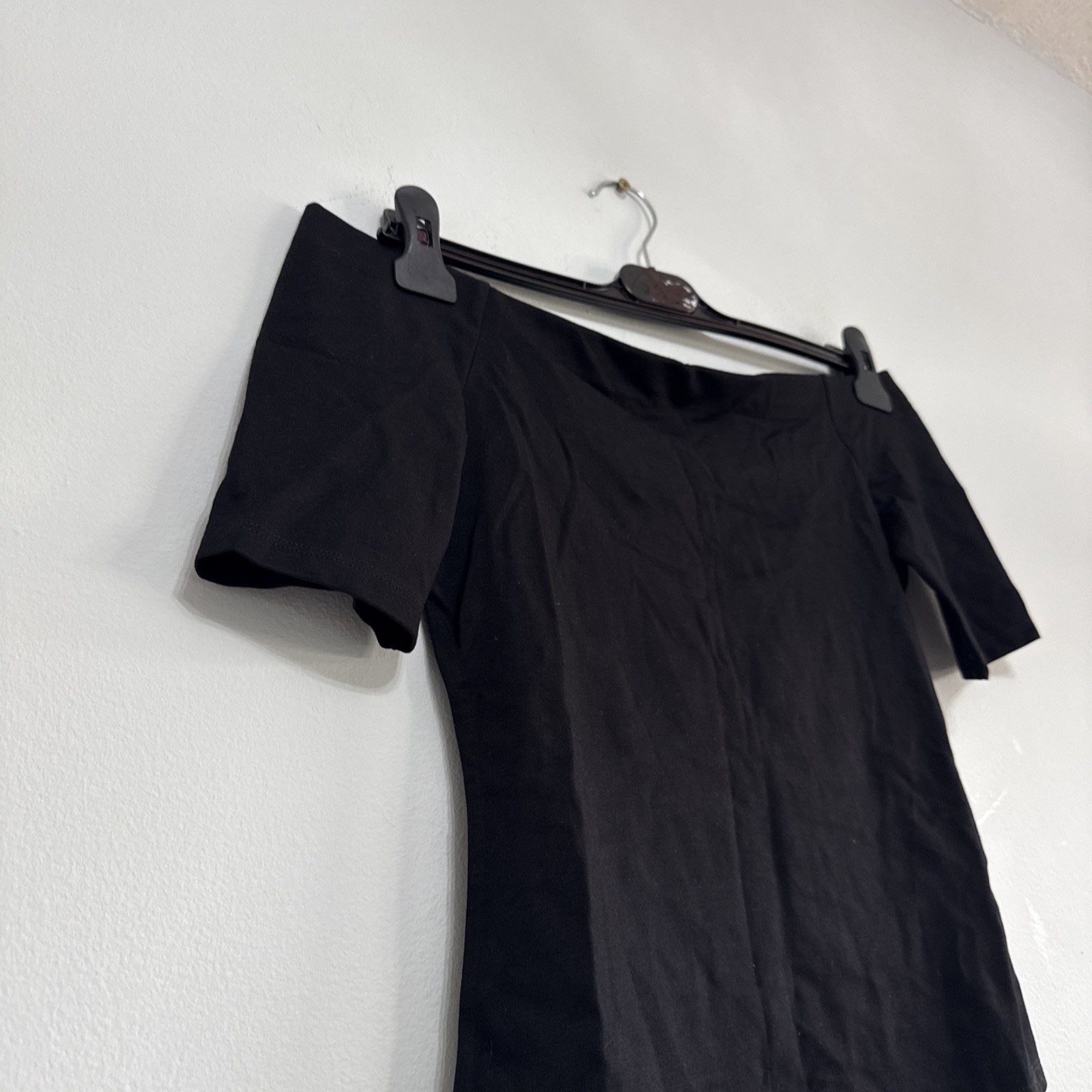 H& M OFF-THE-SHOULDER JERSEY TOP Small Size BNWT