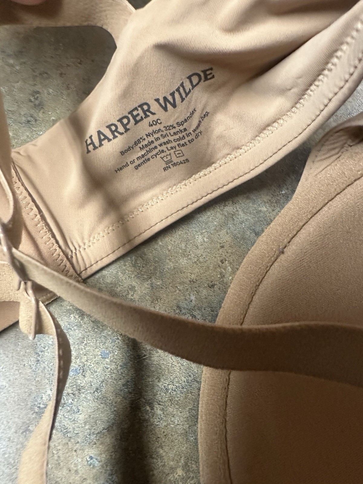 Harper Wilde Base T-Shirt Bra 40C Beige Solid Underwired Hook & Eye Adjustable