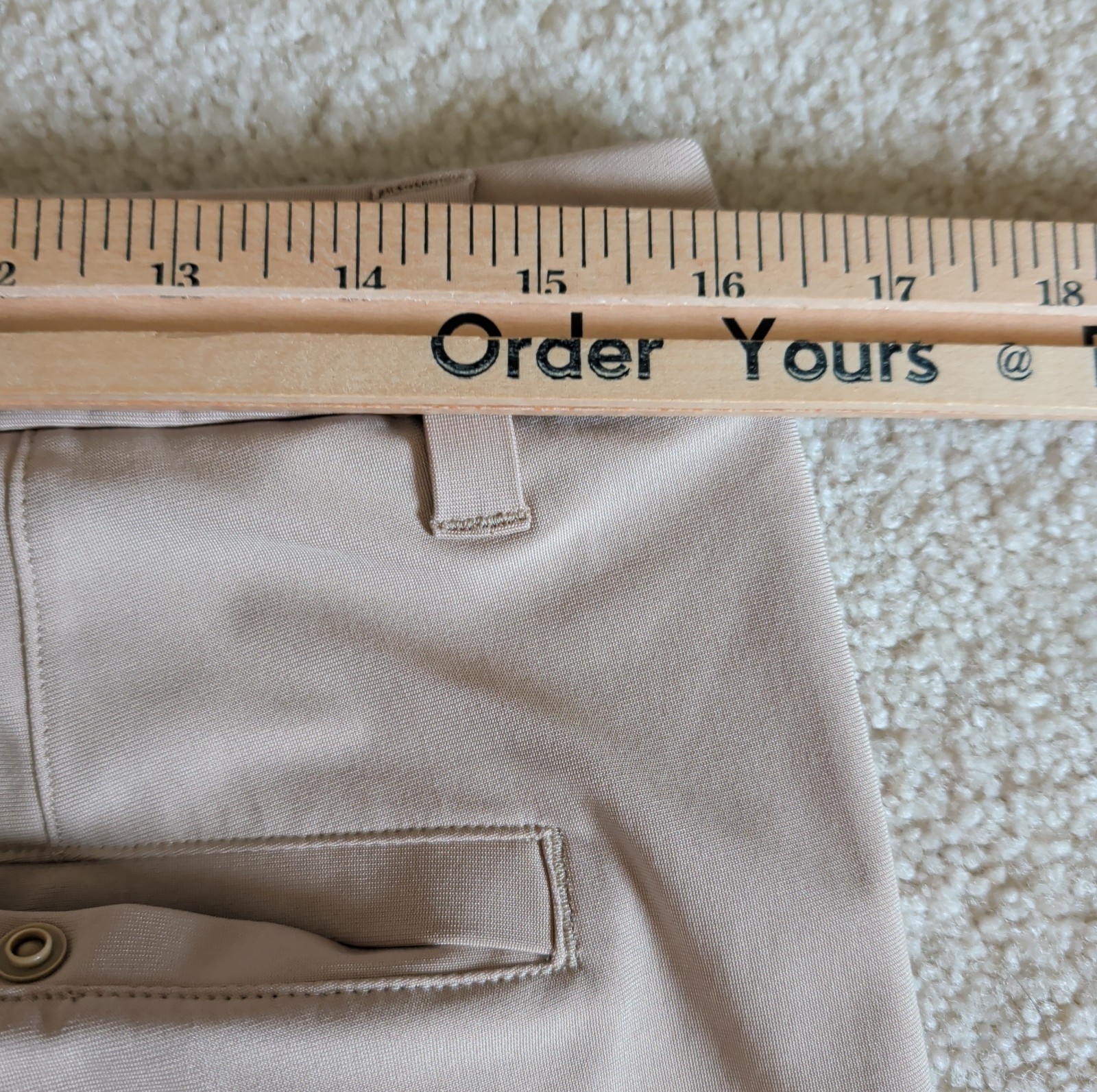 Lululemon Commission Classic Fit Shorts Mens 31 Beige Warpstreme Pockets Active