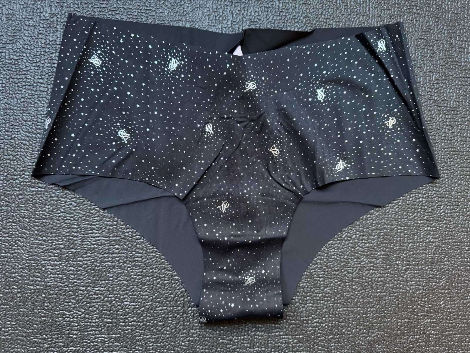Lot 5 Victoria’s Secret sz M No-Show Cheeky Tanga Panty Bundle Pack Cheekster