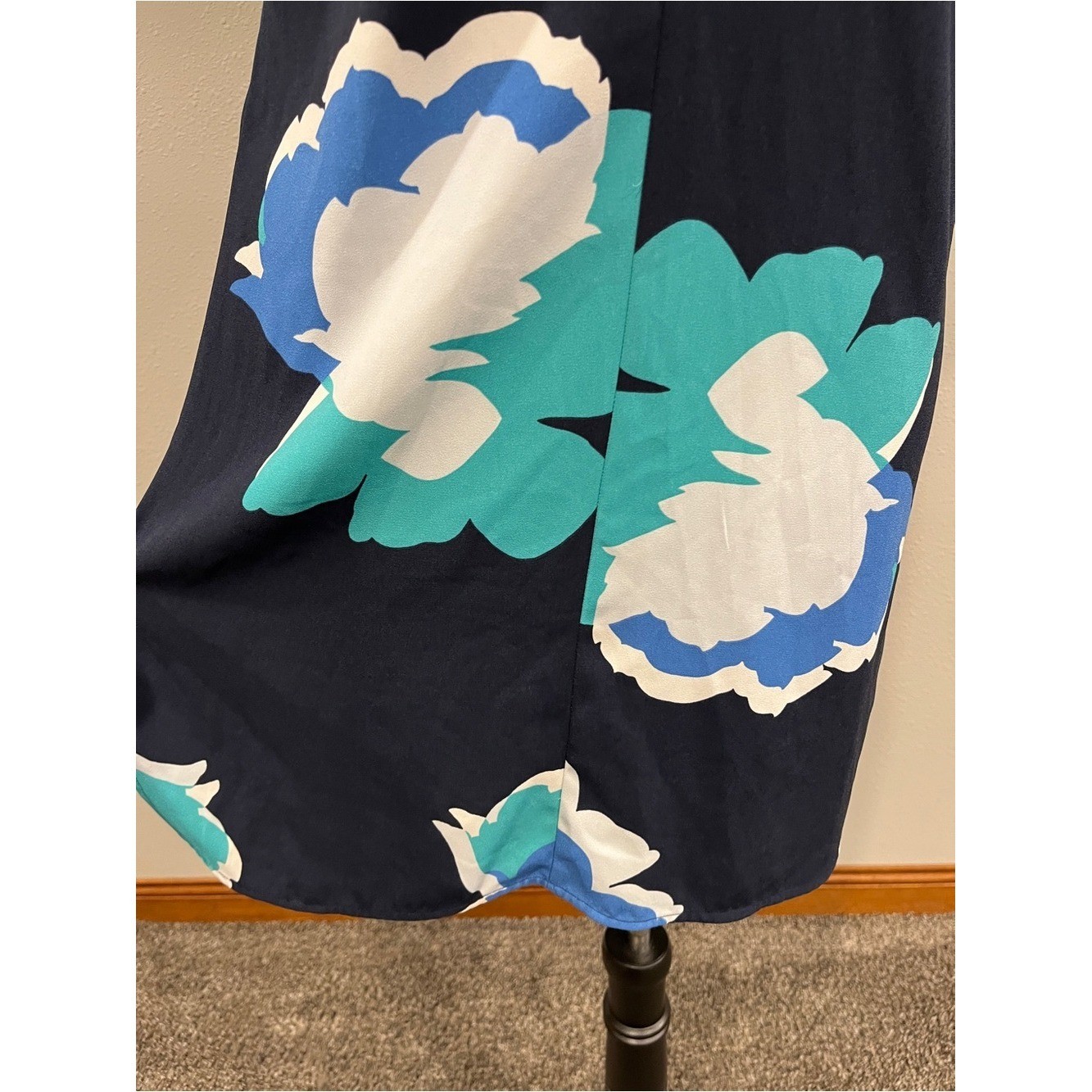 A New Day V-Neck short sleeves Navy Floral Shift casual Dress size small