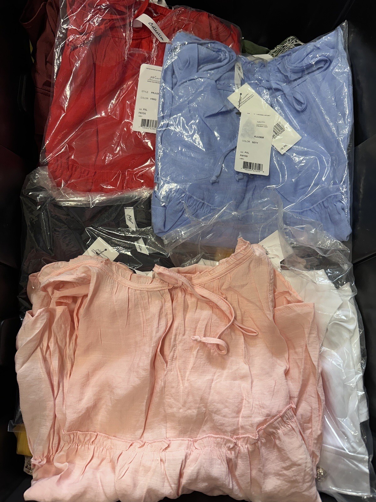 NEW! MACY’S WHOLESALE BULK WOMEN’S CLOTHING LOT NWT