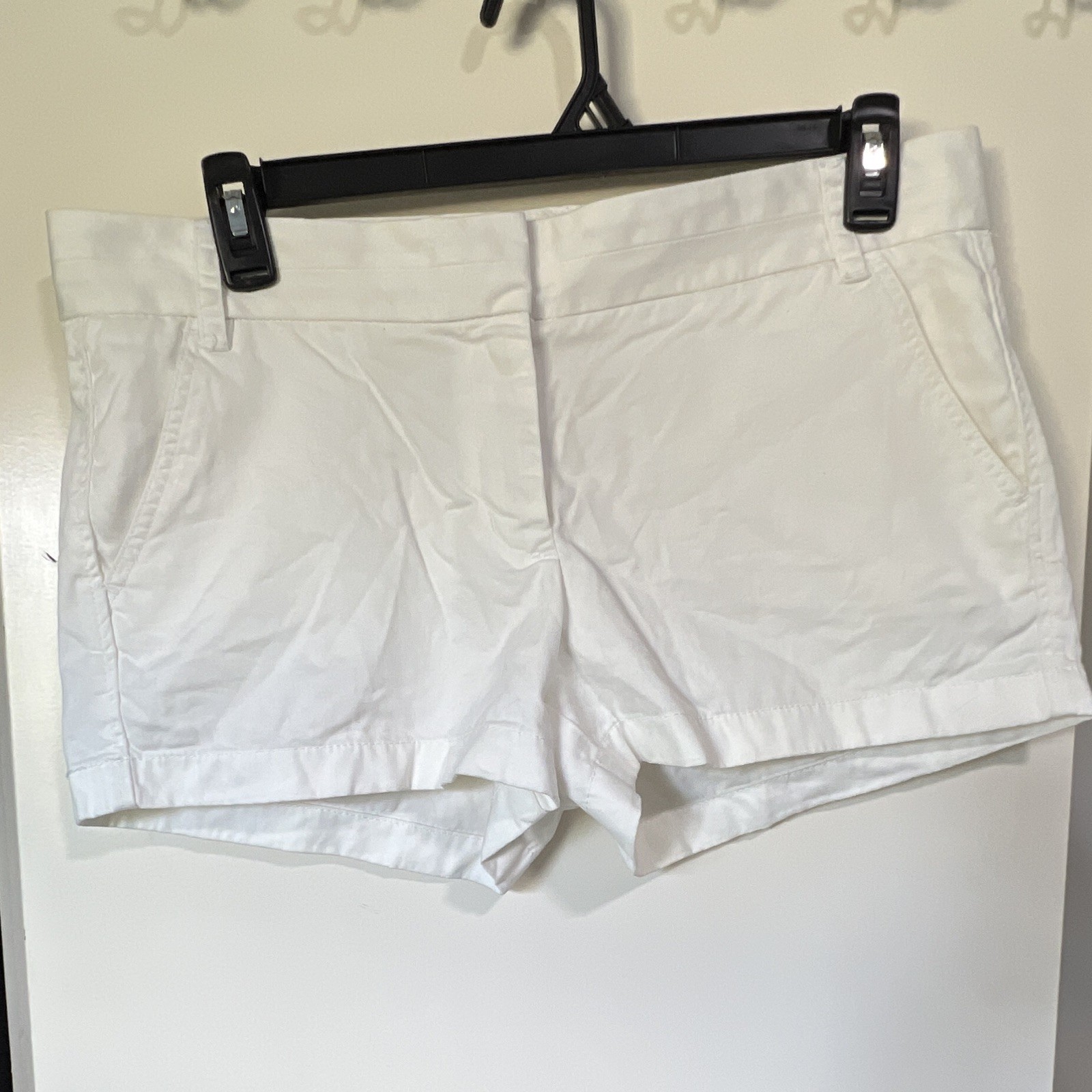 J.CREW Women’s Chino Broken-In White Shorts Size 10 Mid Rise 100% Cotton