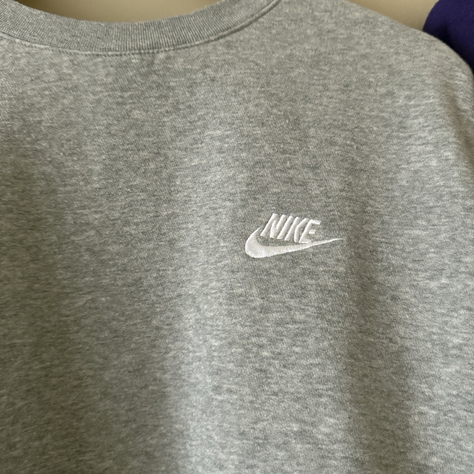 New Grey Nike Crewneck Sweatshirt with Embroidered Logo Size Large Men’s