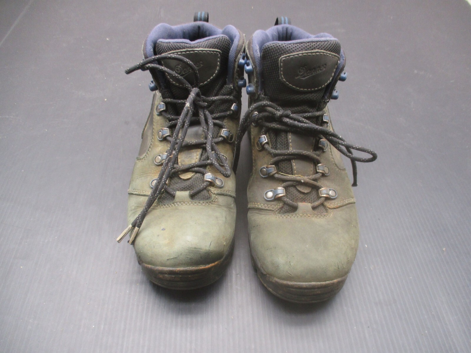 Danner Size 9 Mens Leather Rubber Outsole Waterproof Lace Up Working Boots SH-10