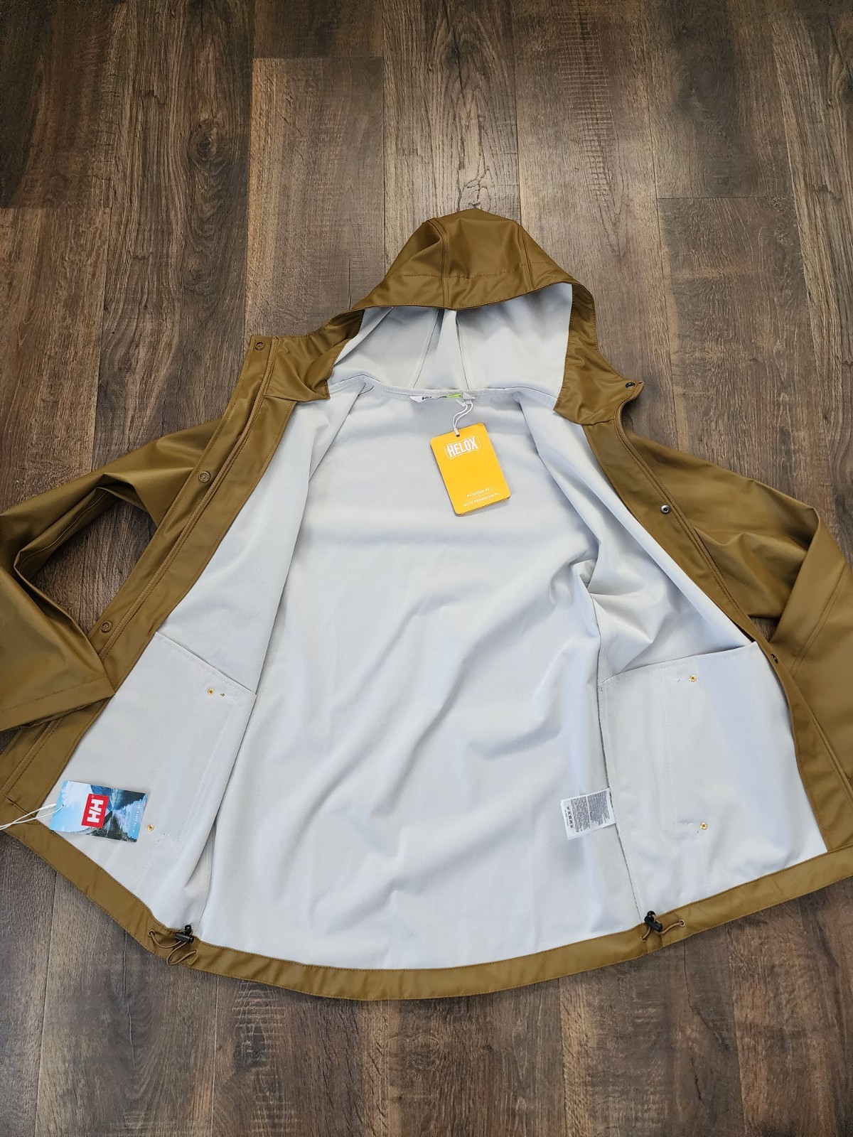 Helly Hansen Men’s Moss Rain Jacket Size Sm for Work Or Hiking