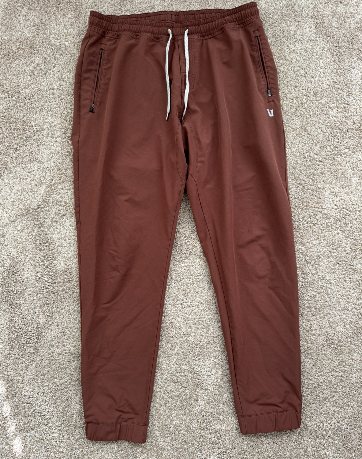 Vuori Transit Technical Joggers Mens XL Performance Stretch Pants Burgundy