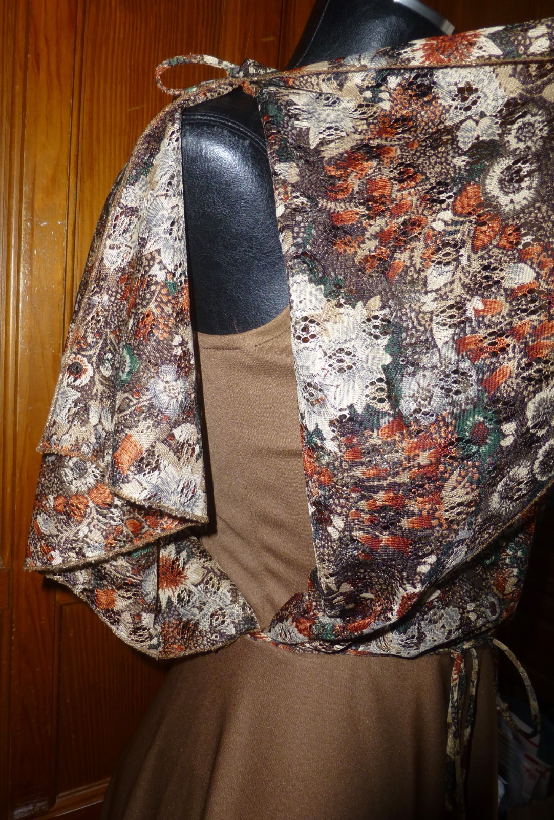 VTG 70’s Silky Jersey knit Caramel Brown Cape Lace boho Belted Fit Flare DRESS