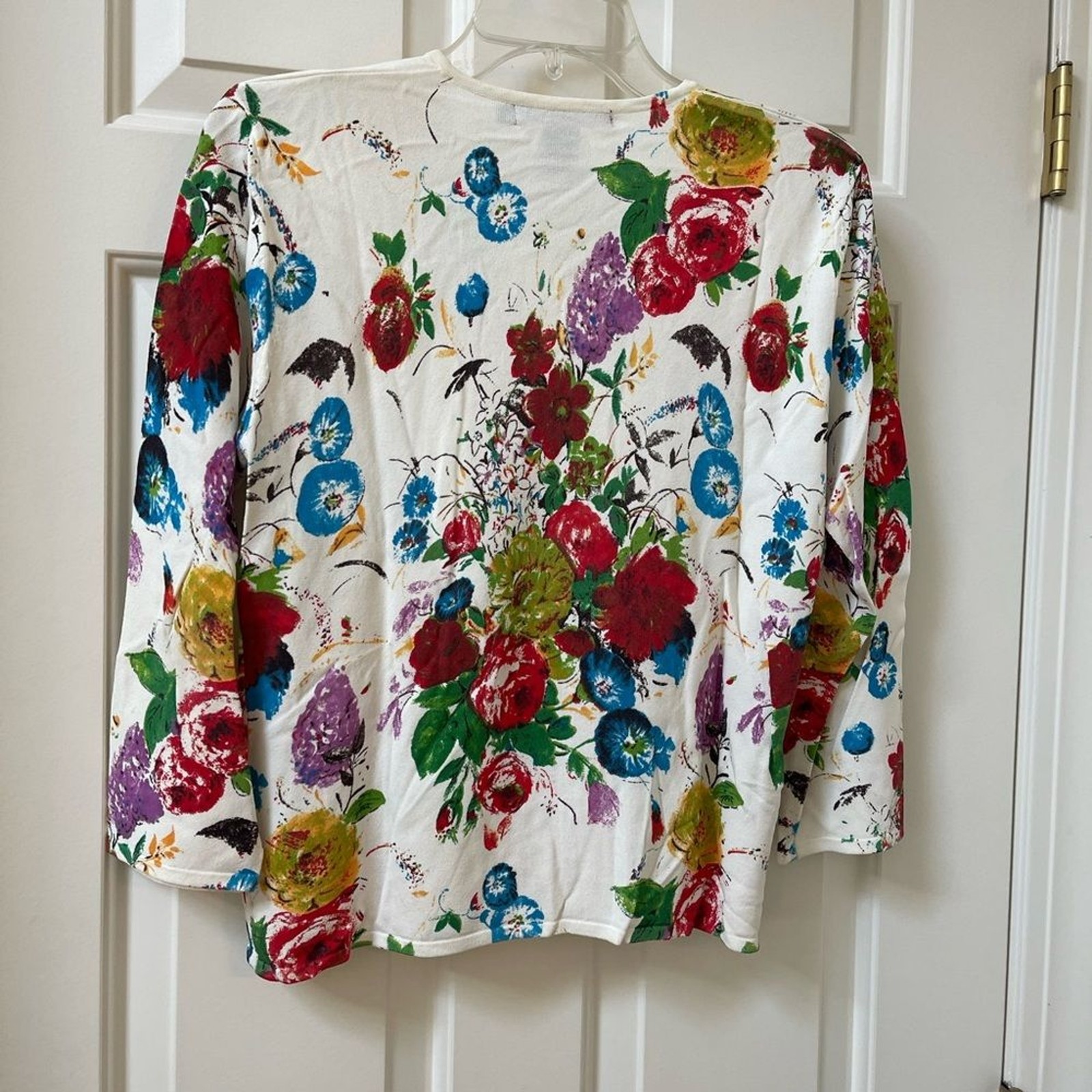 Mechant Floral Rosette Top 3/4 Length Sleeve XL
