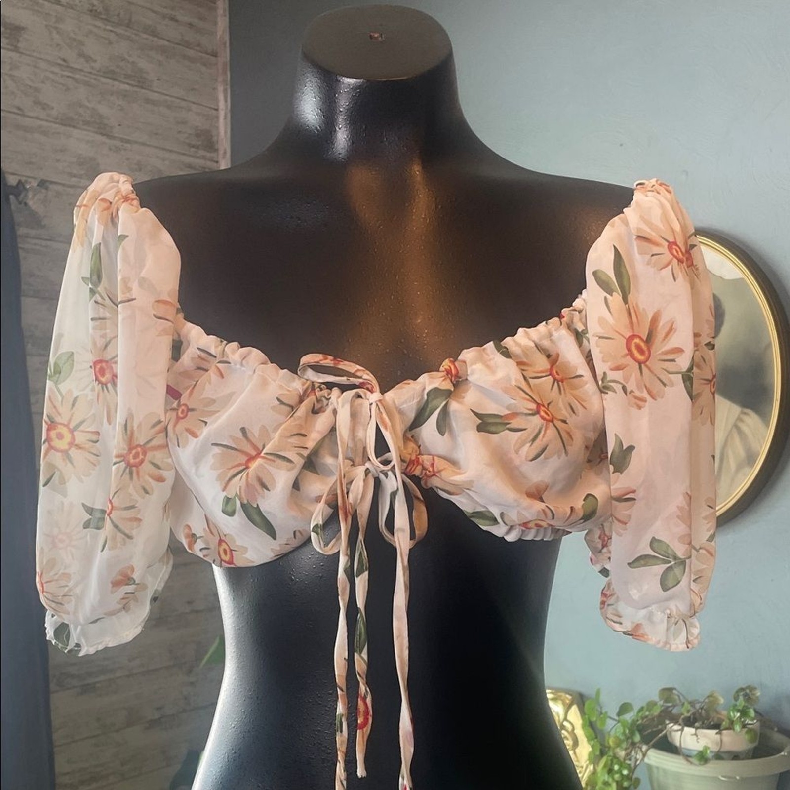 Boohoo Floral Tie-Front Crop Top