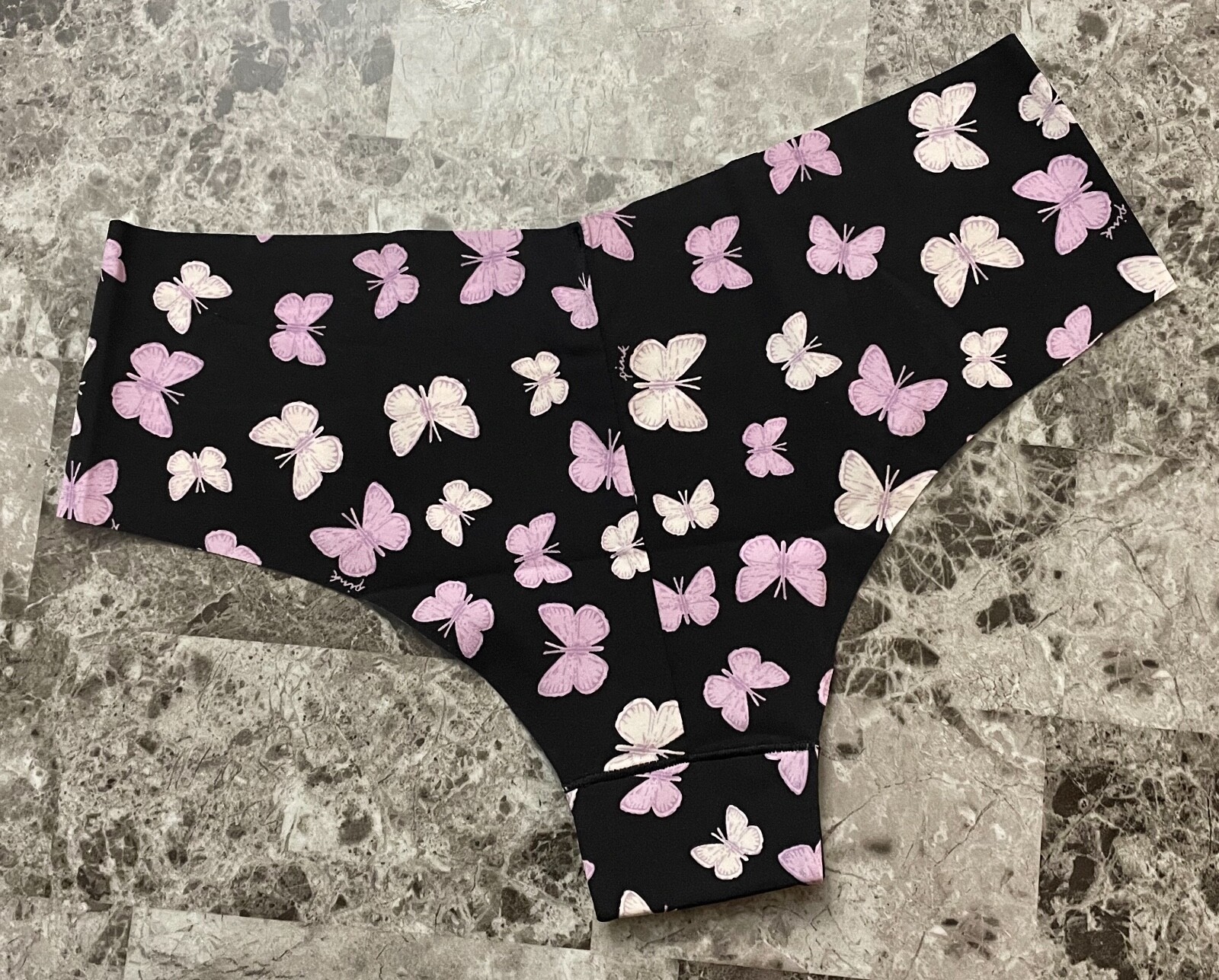 NWT VICTORIA’S SECRET PINK LAVENDER PURPLE BUTTERFLY NO SHOW CHEEKSTER PANTIES