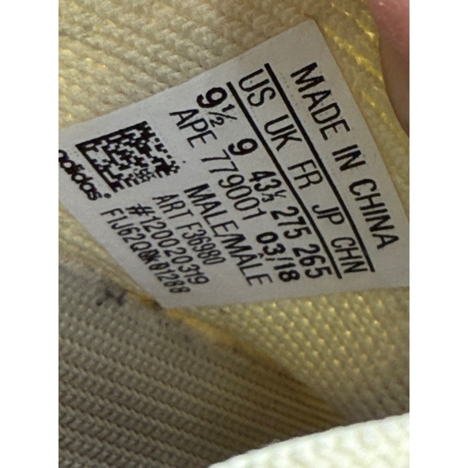 Adidas Yeezy Boost 350 V2 Butter Mens Pale Yellow Sneakers F36980 Size 9.5