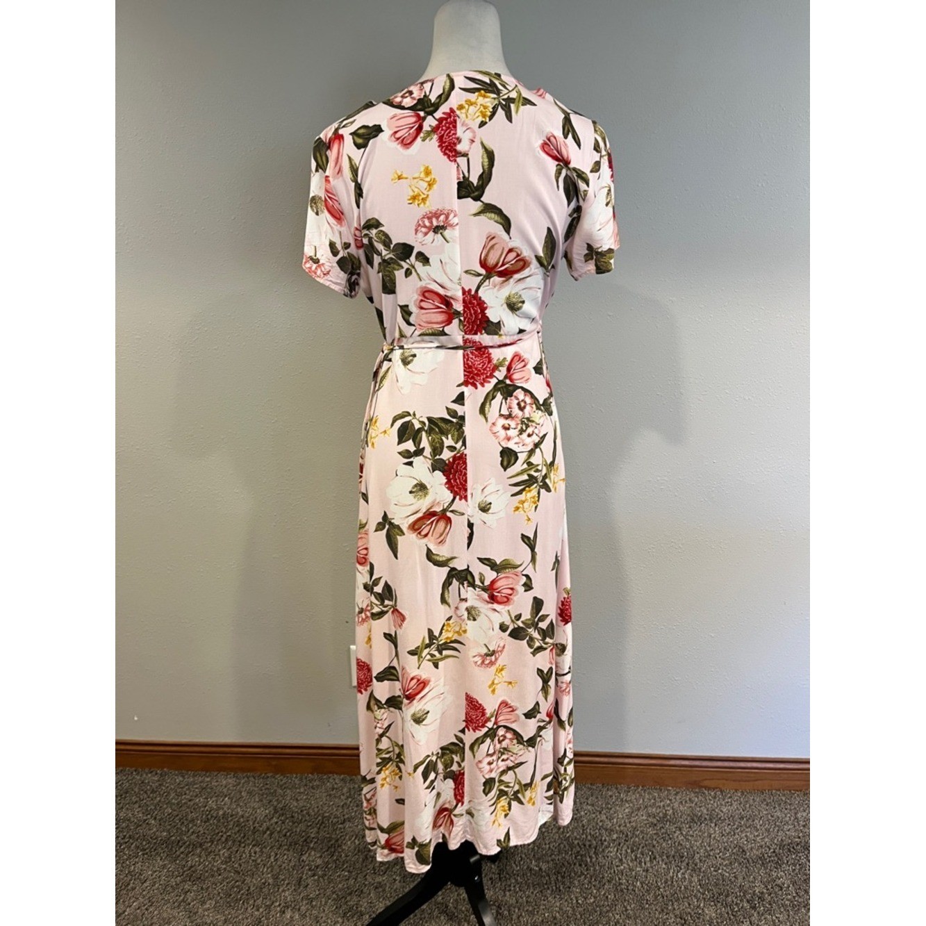 Forever 21 Pink Floral Wrap-Style Maxi Dress size large