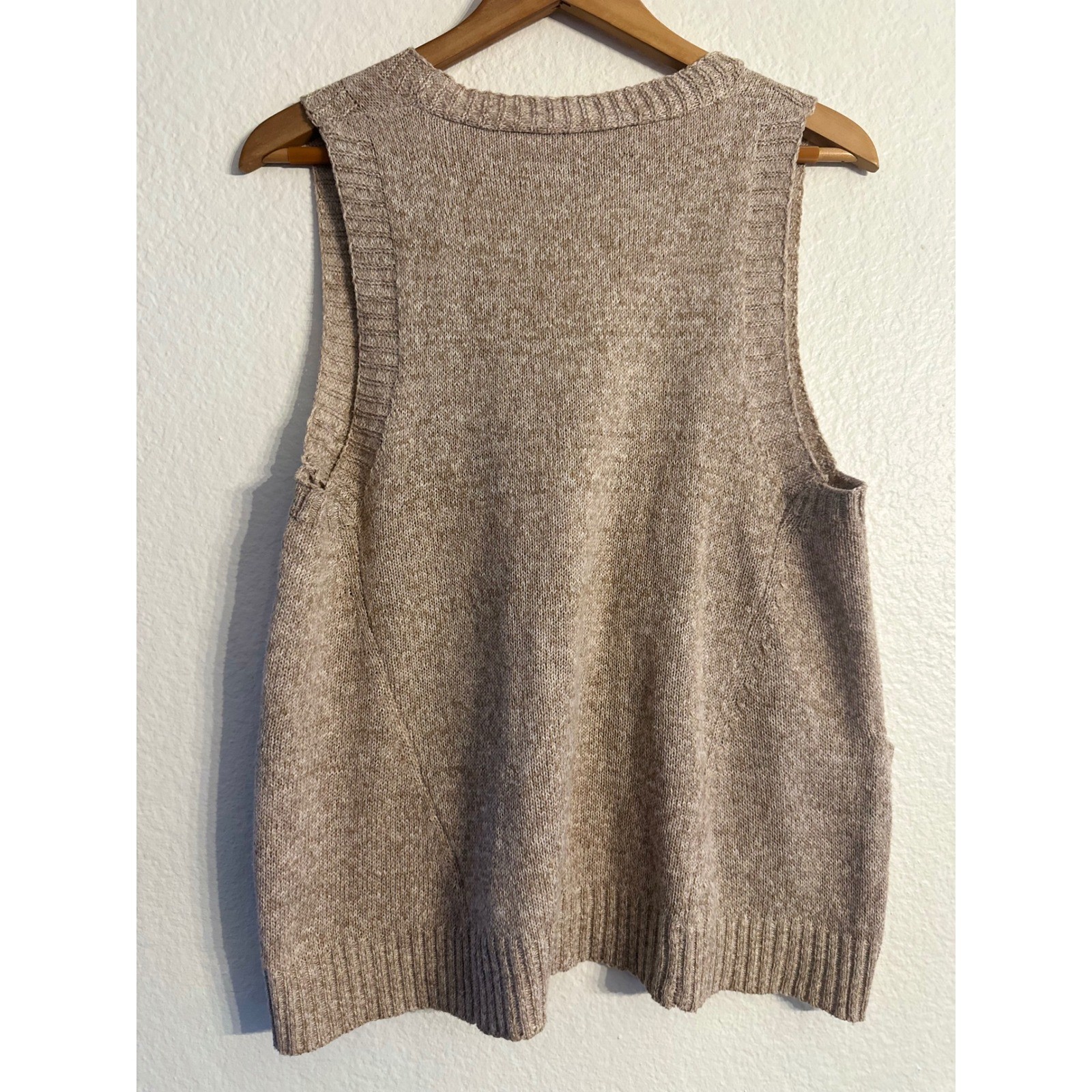 Tan Heathered Knit Sweater Vest with Pockets – V-Neck Boho