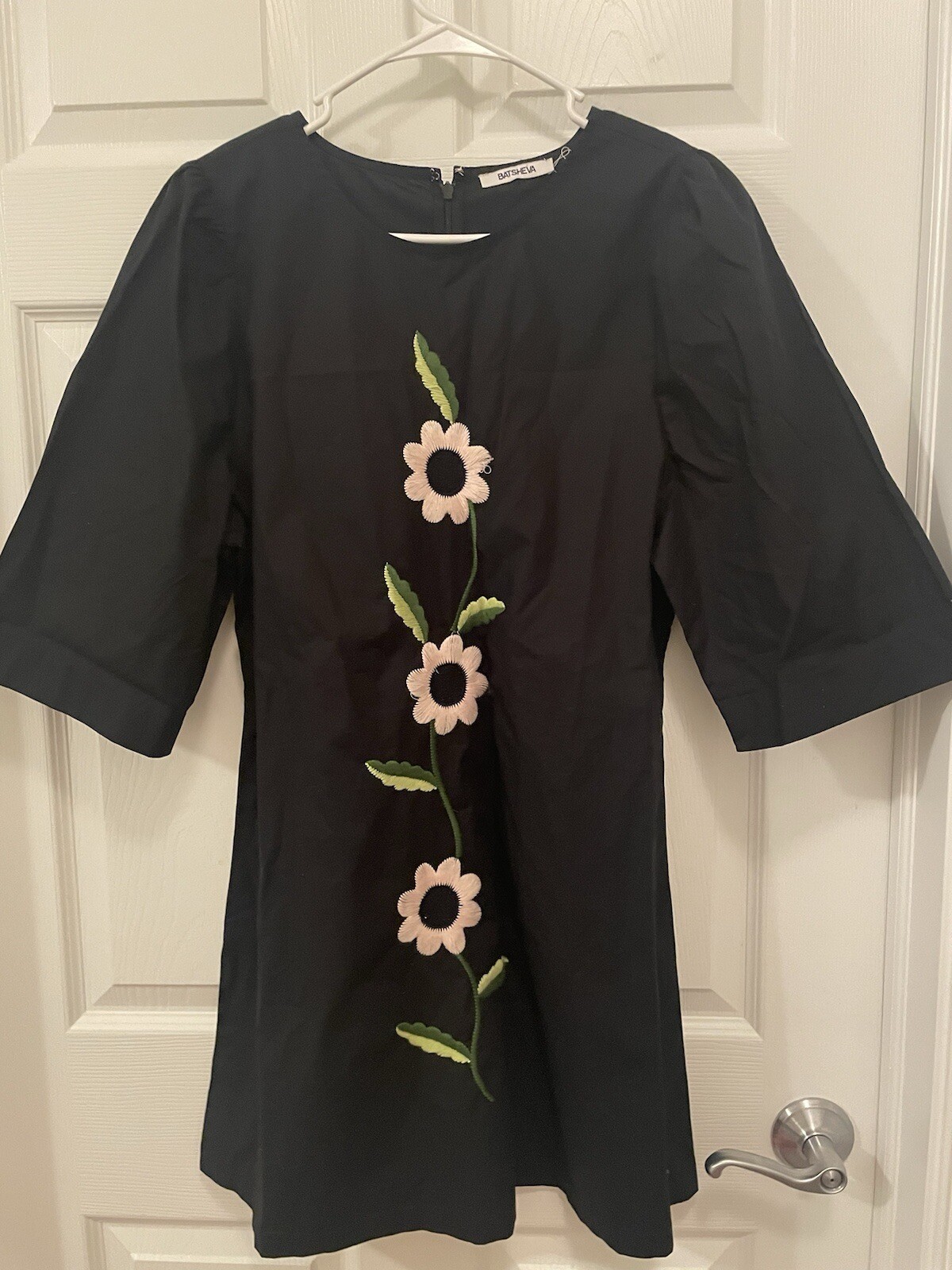 BATSHEVA Floral Stitch Shift Dress In Black (Size 8)