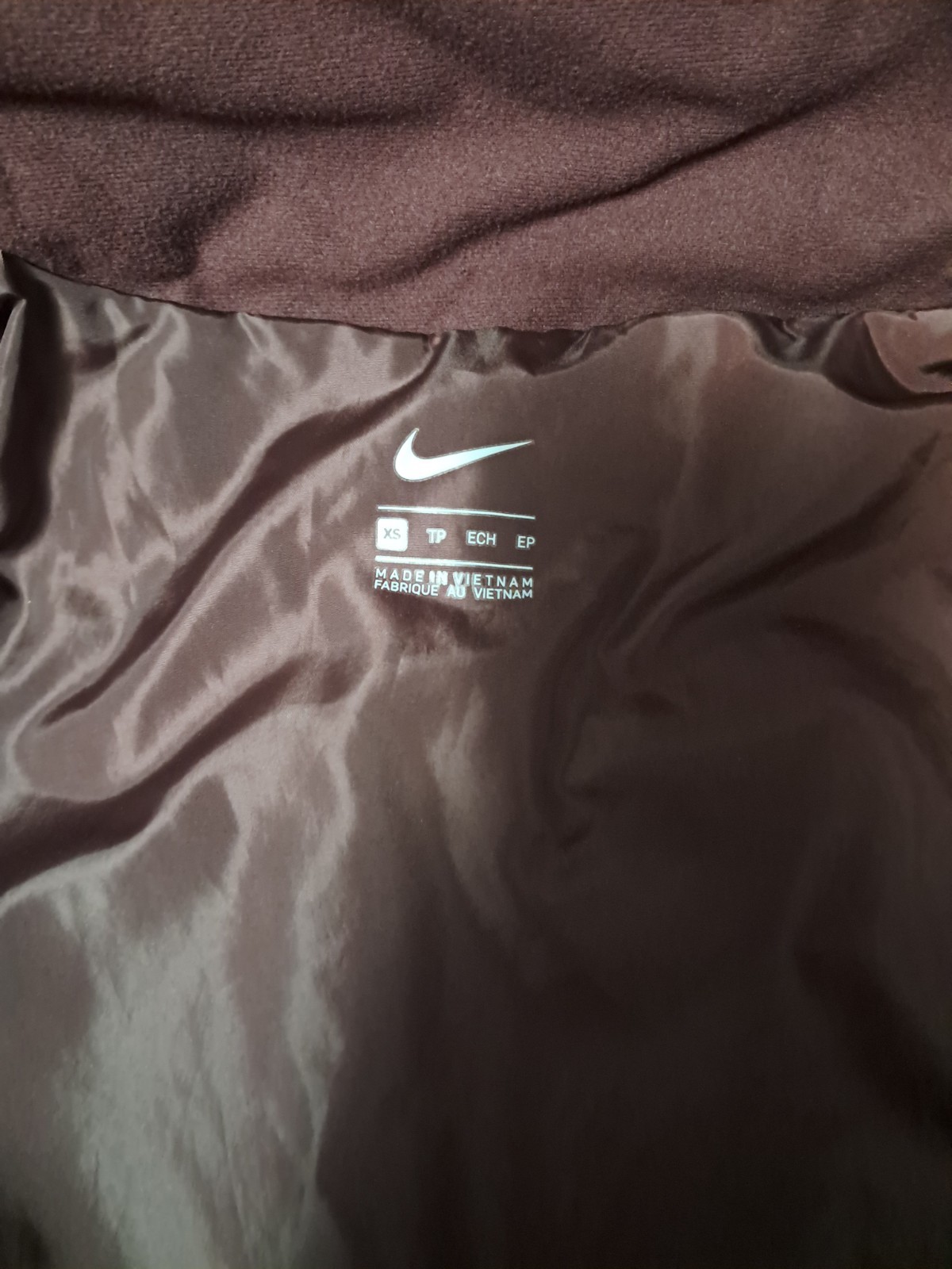 NIKE vest XS Maroon Color, Lightly Worn, No Stains Or Rips