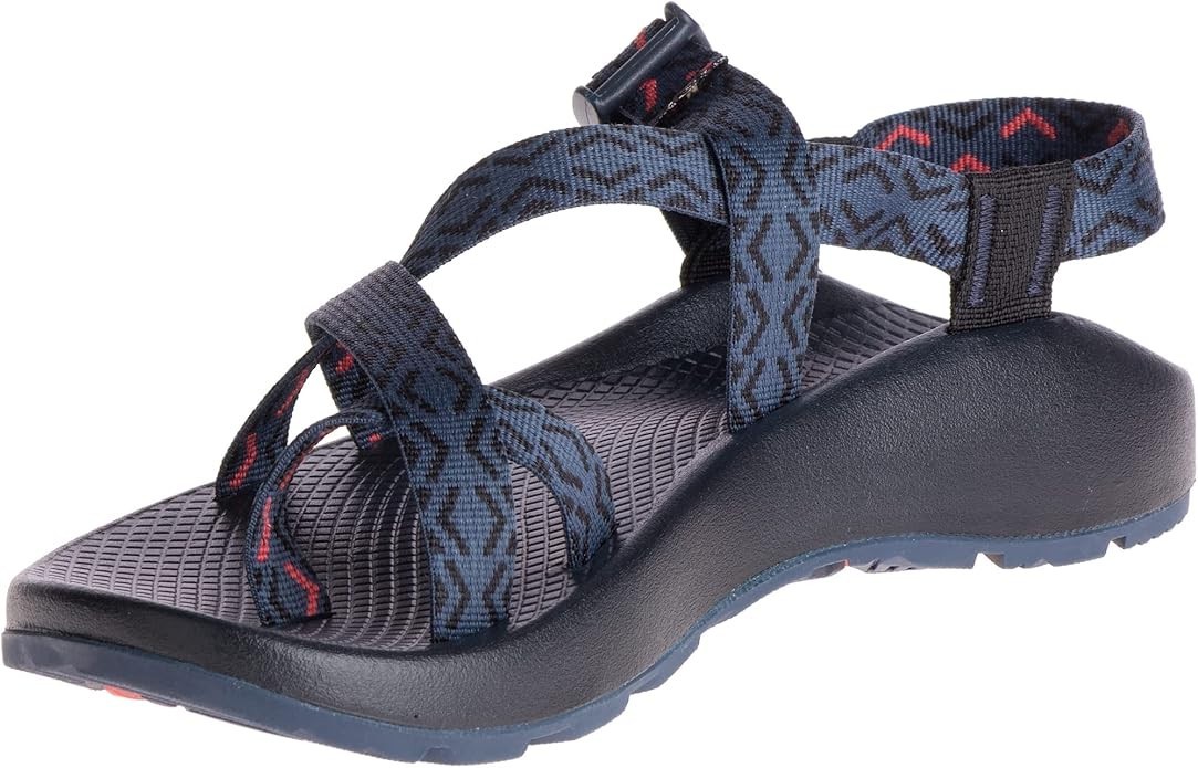 Chaco Men Z2 Classic Sandal Adjustable Straps Lightweight Stepped Navy – 9 WIDE