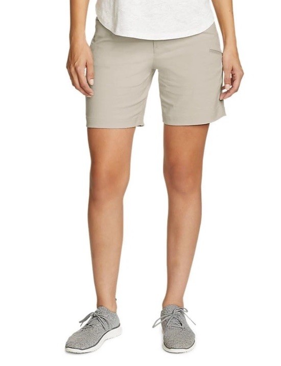 $60 Eddie Bauer Women’s Rainier shorts- Pumice Beige – Size 6 (30W) – NEW Tags