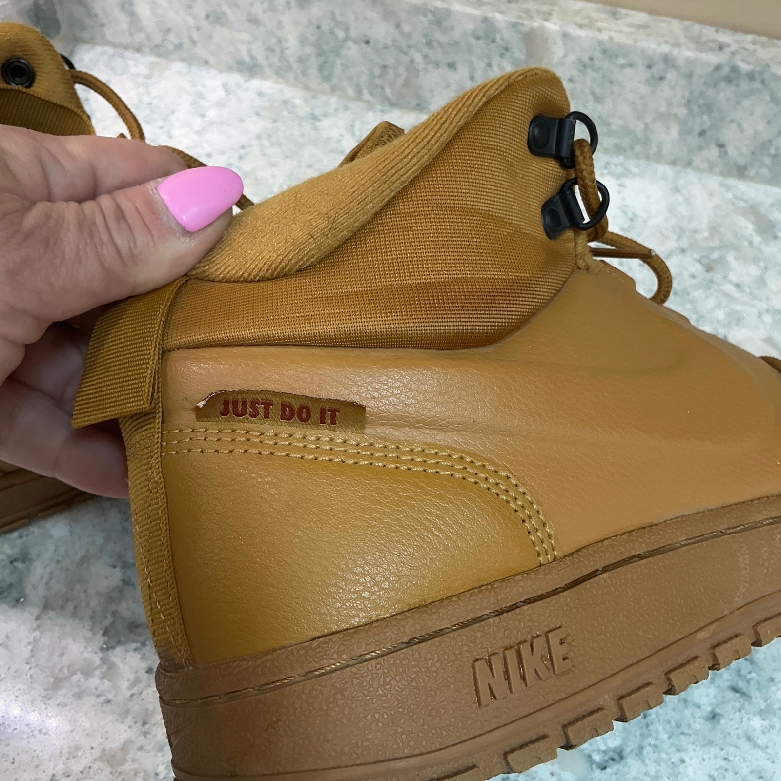Nike Path Winter Wheat BQ4223-700 Men’s Size 10.5 Boots Sneakers Tan Brown