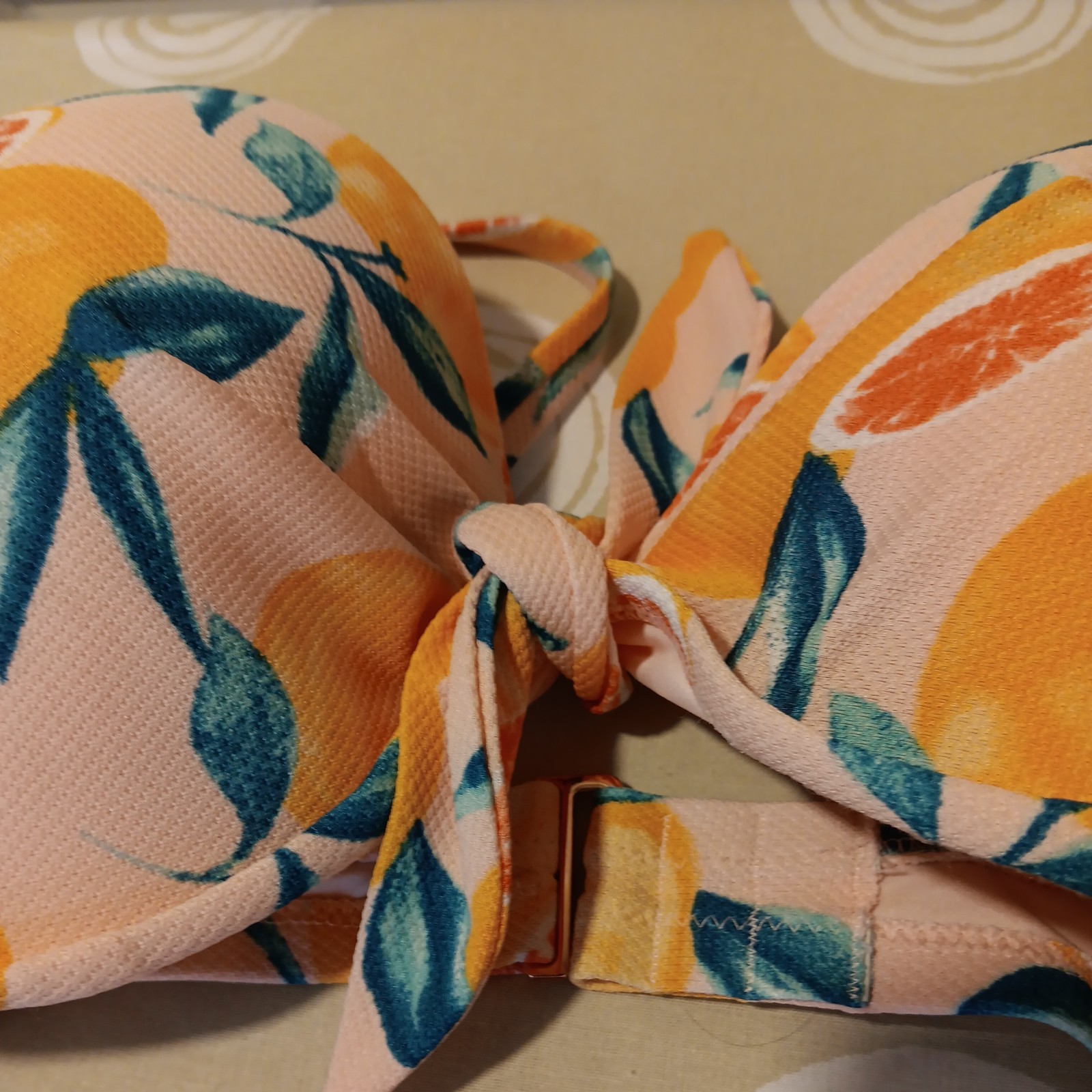 Bikini Top Size 36DD Underwire Shade & Shore Peach / fruit design Full Coverage