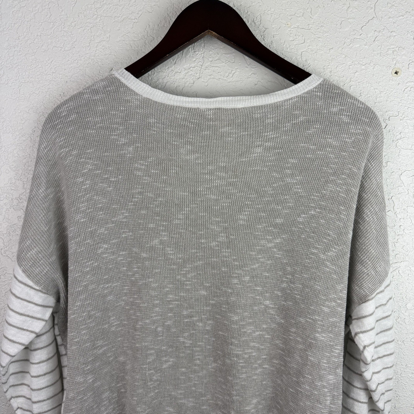 Eileen Fisher Size Medium White Gray Stripe Organic Linen Cotton Top Summer Cool