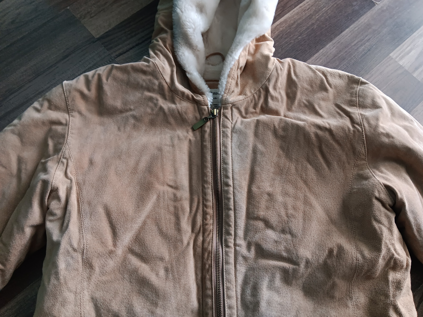 St John bay washable suede Leather Men’s size small beige faux fur lined jacket
