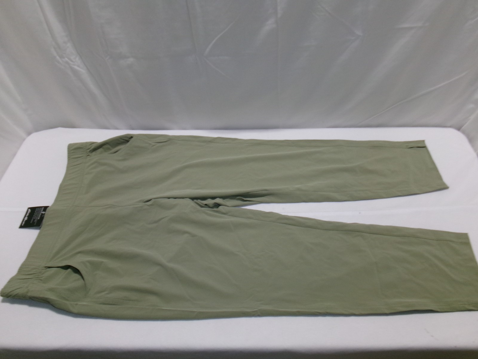 K1016 EDDIE BAUER Escapelite Ankle Pants Eucalyptus Womens Size Large