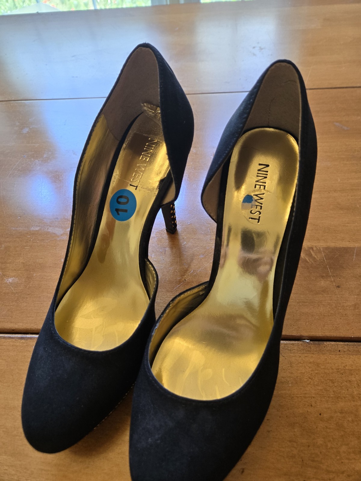 Nine West Women’s Black Suede Studded Pump Heel Slip-On, Round Toe, US 10