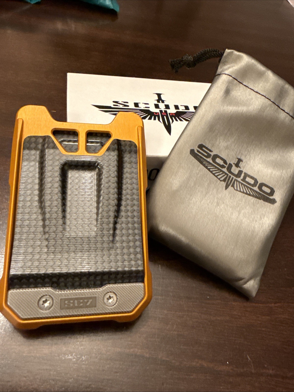 SCUDO SC7 WALLET | CARBON FIBER | VOLCANO ORANGE | NEW