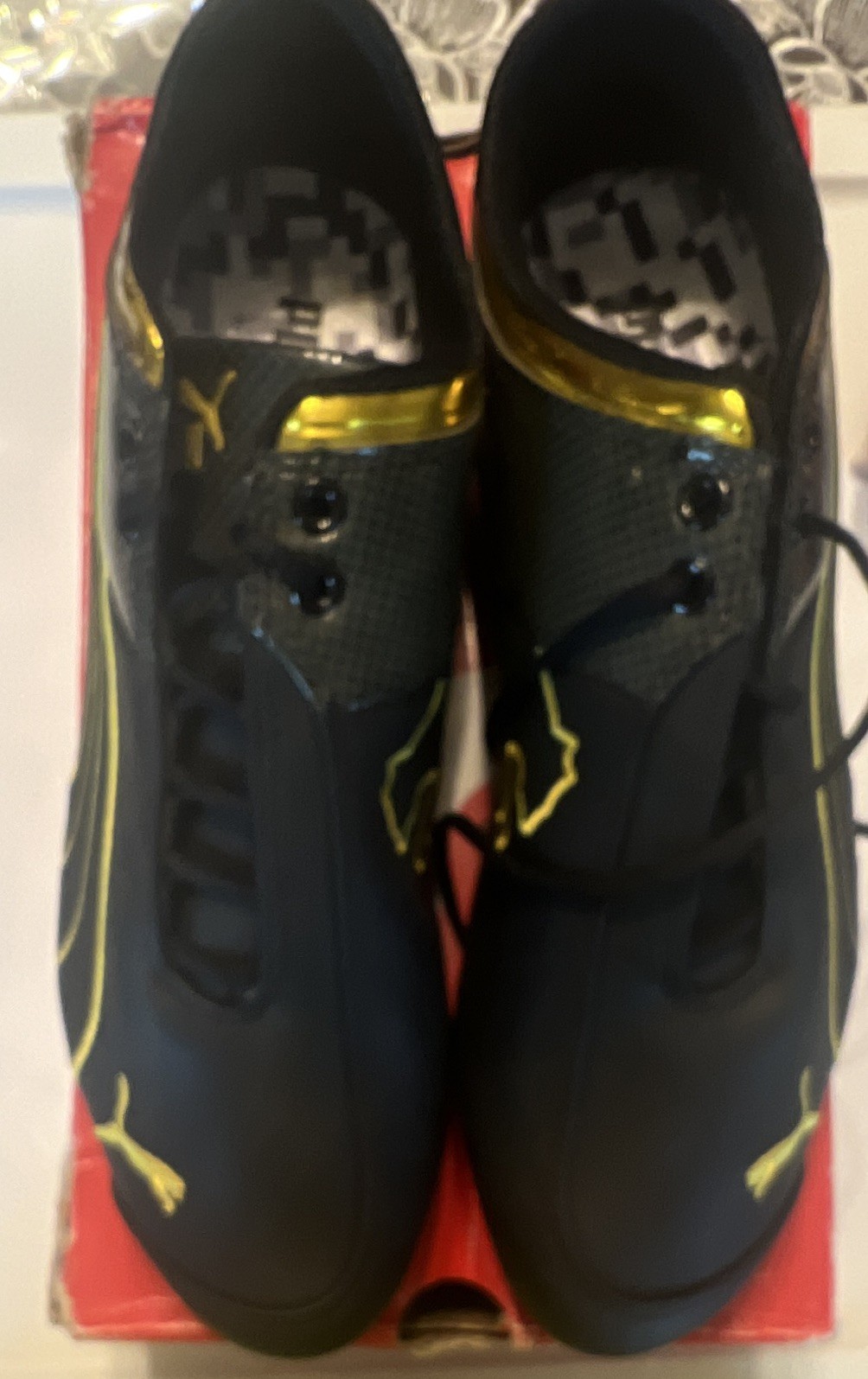 PUMA Sport Lifestyle Black/Gold Low Top Lace Up Men’s Athletic Sneaker 302744 02