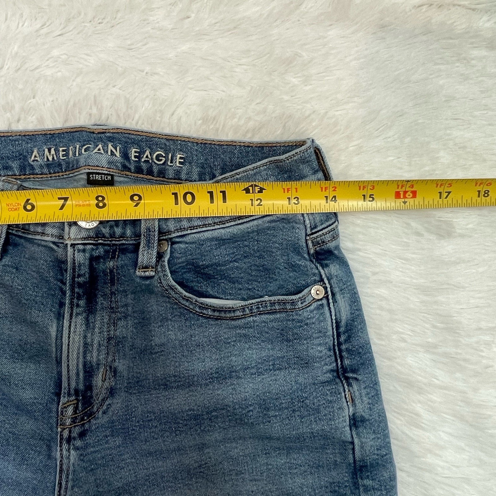 American Eagle 90s Straight Leg Crop Jeans Women’s Size 2 Long Blue Denim Loose