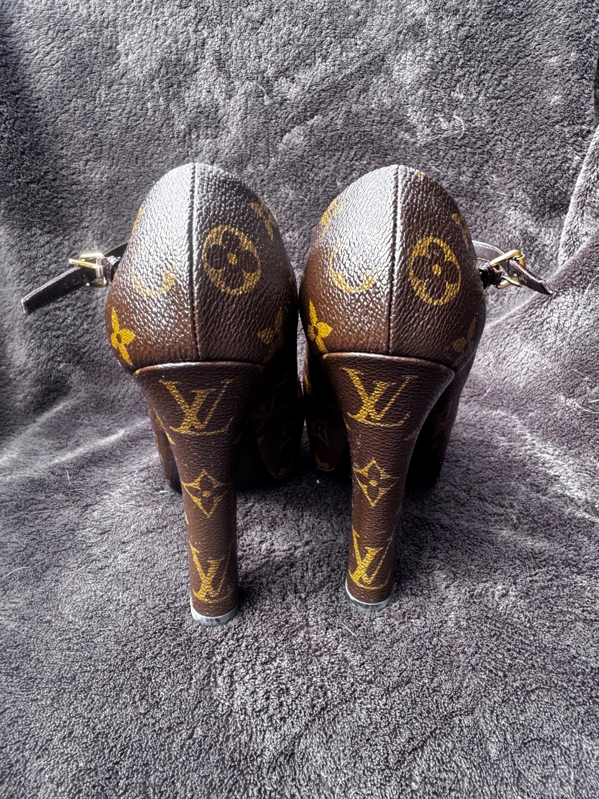 louis vuitton women shoes size 7