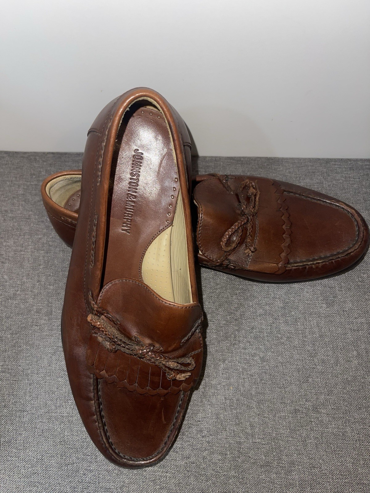 Johnston & Murphy 9.5M Loafer Dress Shoes Brown Tasseled