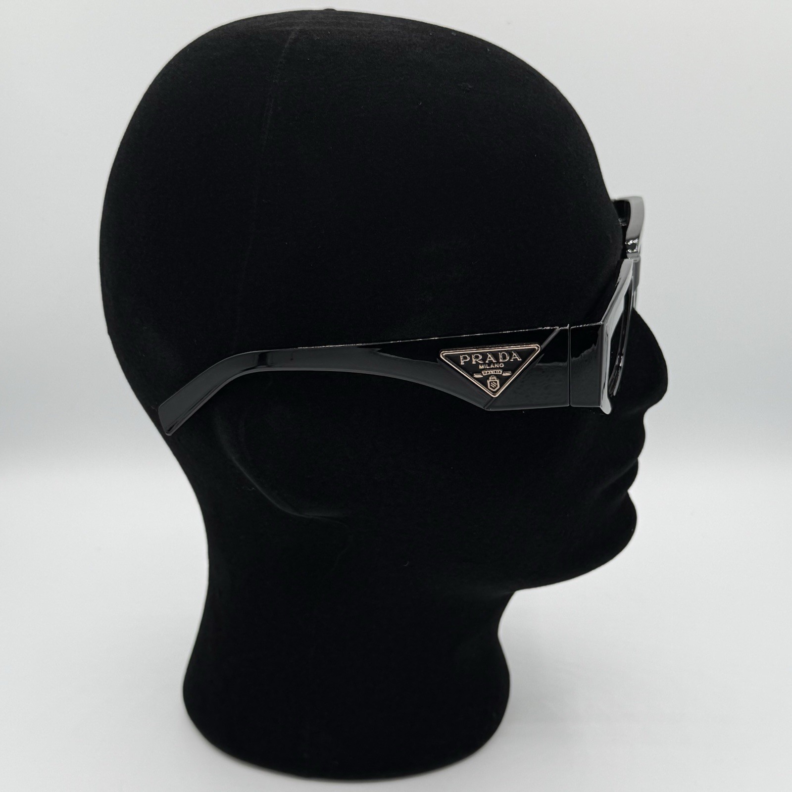 Prada PR 09ZS 1AB5S0 Unisex Sunglasses – Black/Gray