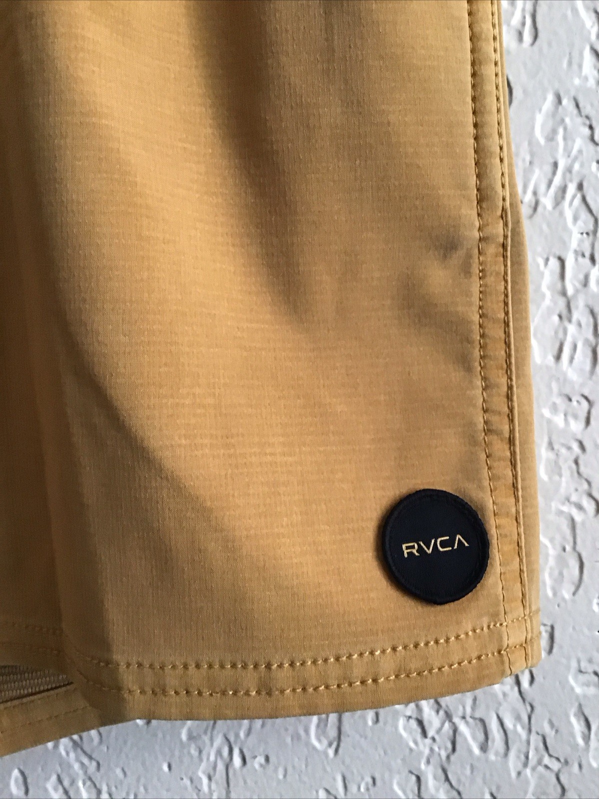 RVCA Size Medium Men’s Board Shorts 16” Long Old Gold Color New UM