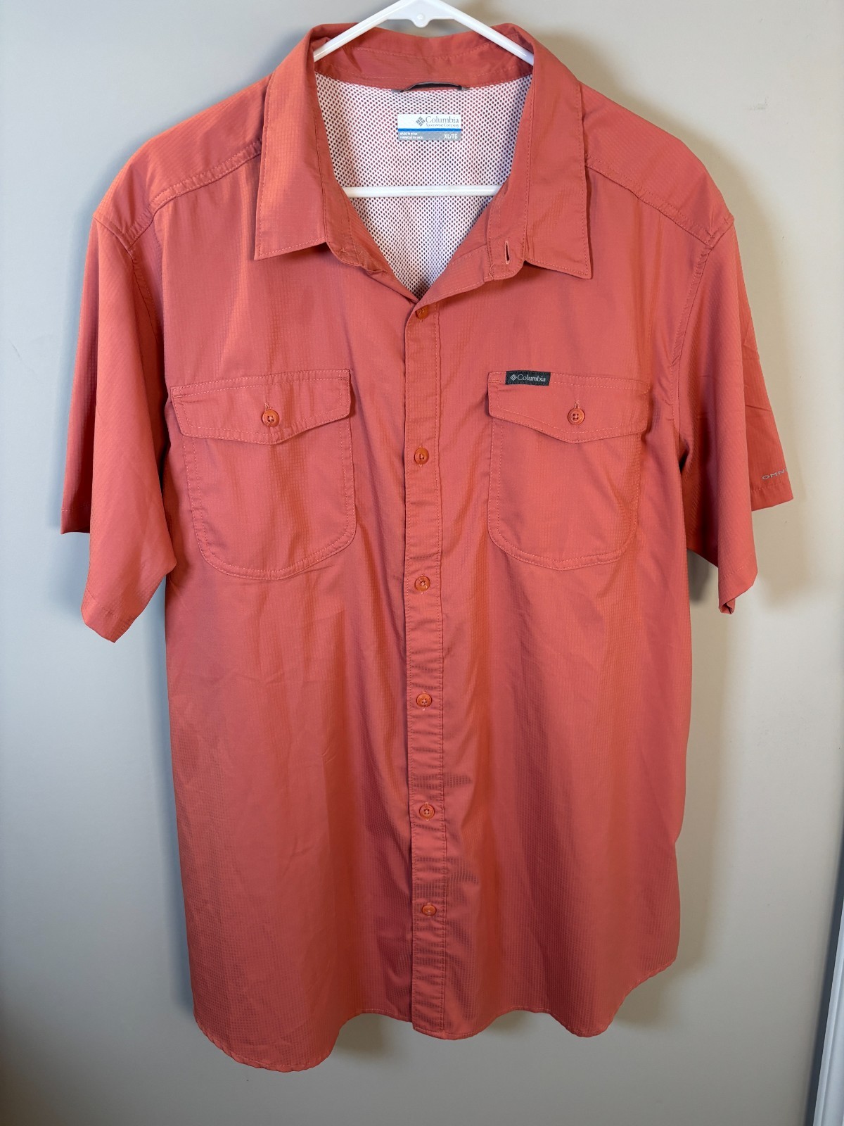Columbia Omni-Wick Men’s Size XL Short Sleeve Button Up Vented Fishing Shirt