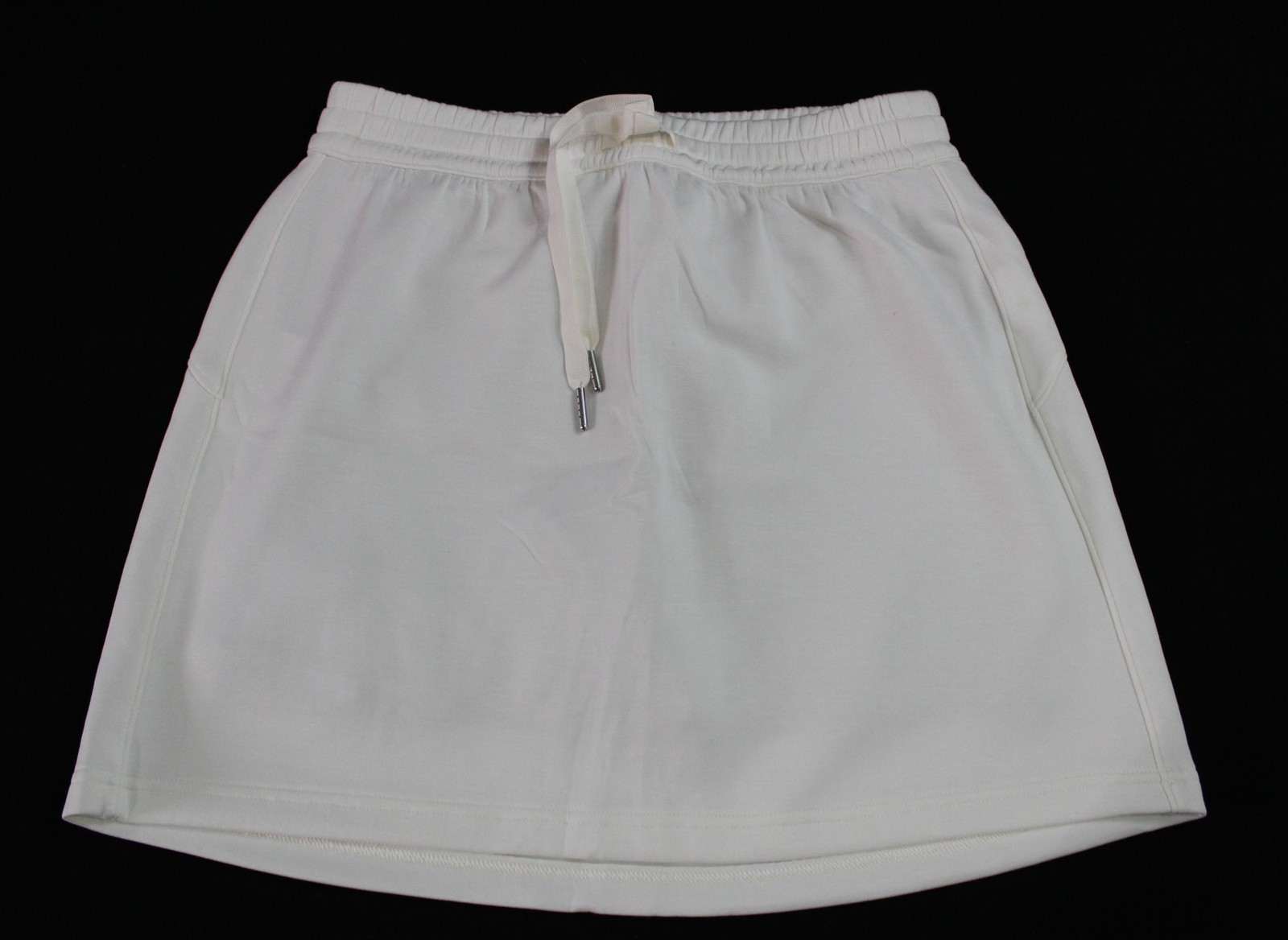 Spanx Women’s AirEssentials 4-Way Stretch 14″ Skort DH3 Powder Medium NWT