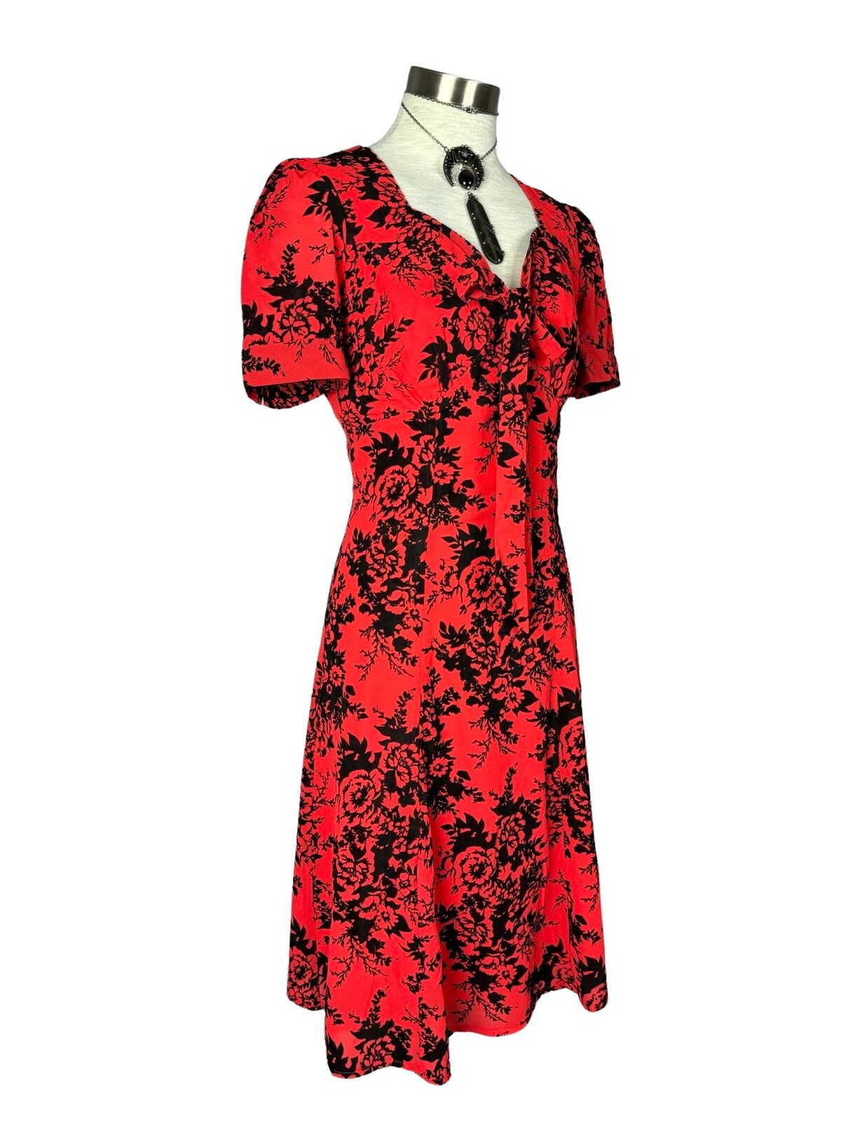 VOODOO VIXEN RETRO PIN UP 50s BRITANNY FLOCKED CHIFFON RED ROSE DRESS DRA8091