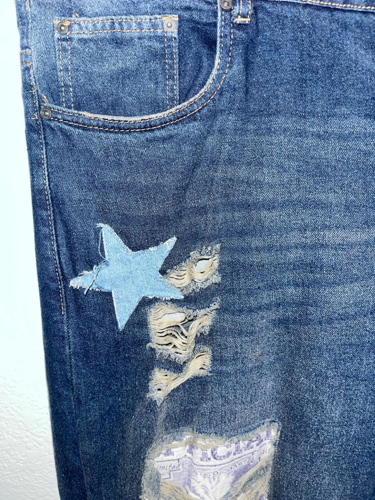 Distressed Patchwork Jeans Men’s Size 46 waist Graphic Star Denim
