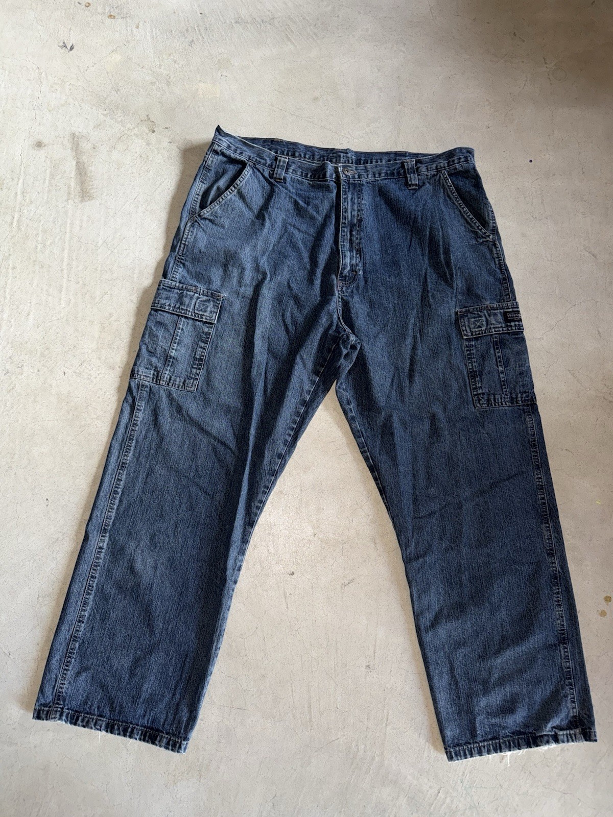 Mens Wrangler Denim Relaxed Fit Cargo Jean 6 Pocket – 1070LGWDS