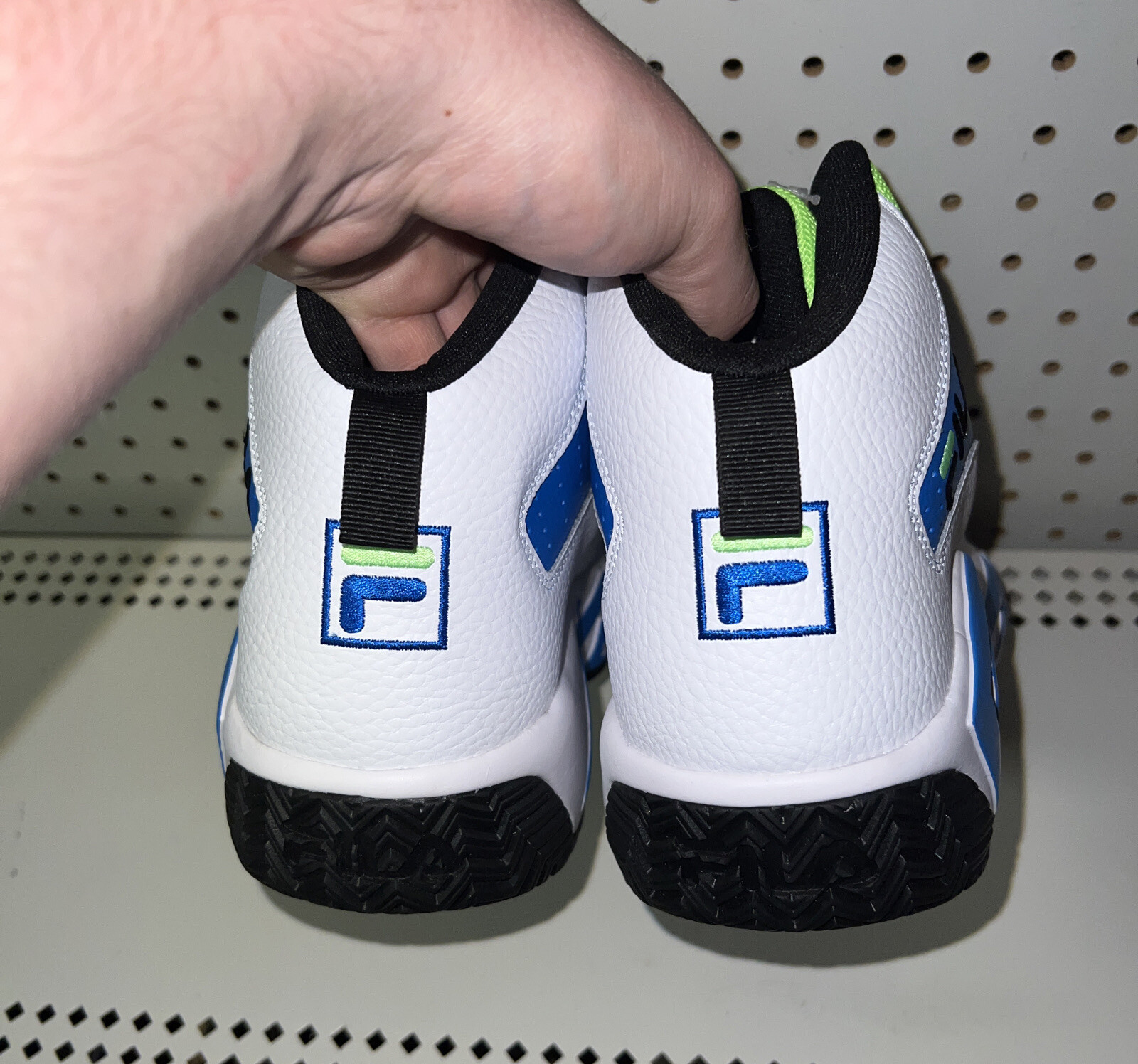 FILA MB Mens Basketball Shoes Size 9.5 White Blue Neon Green Jamal Mashburn