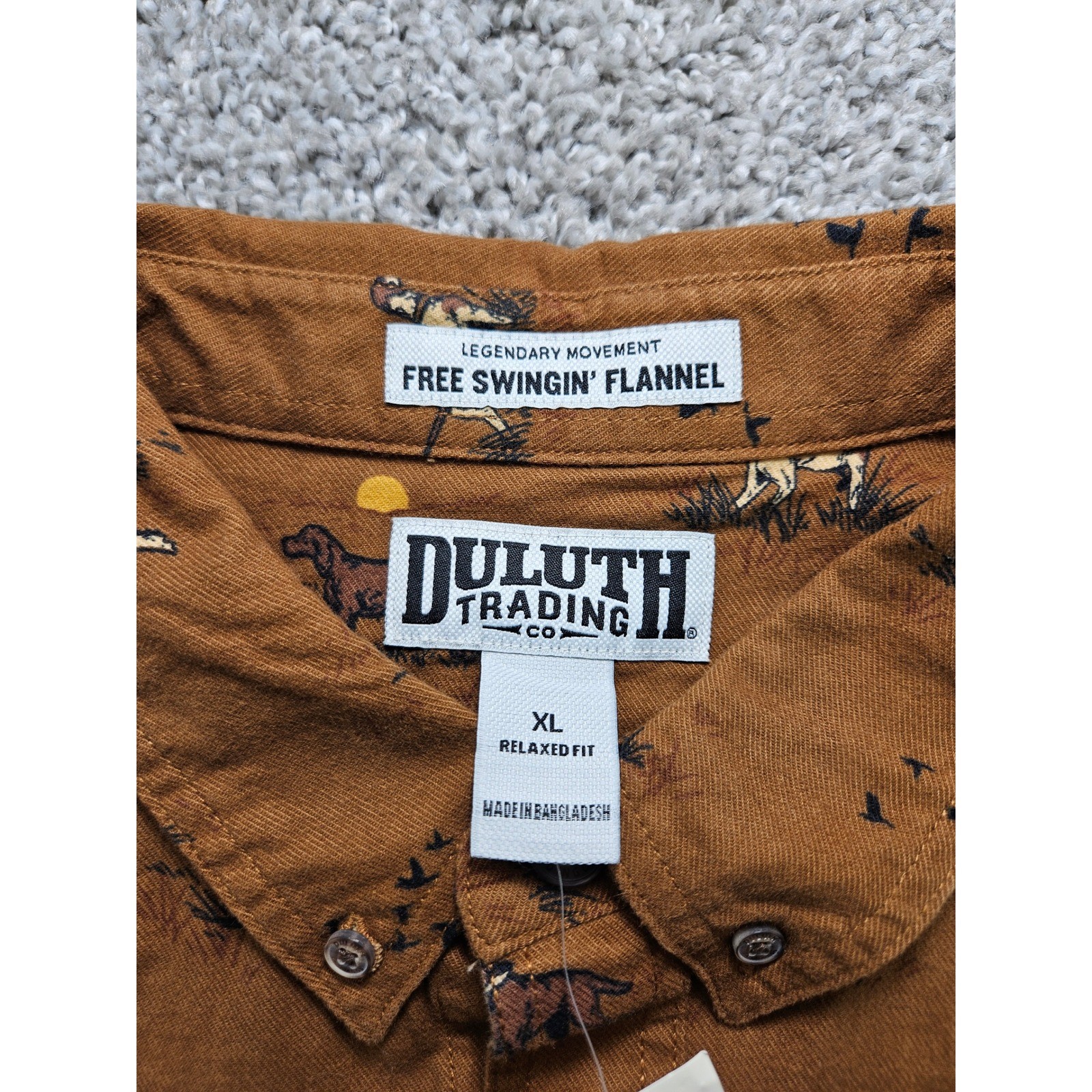 Duluth Trading NWT Free Swingin Flannel Mens XL Relaxed Fit All Over Dog Print