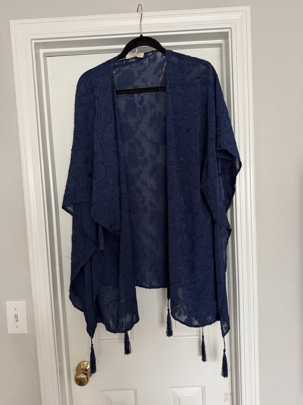 Umgee Women’s Embroidered Scalloped Hem Kimono Top Size XL