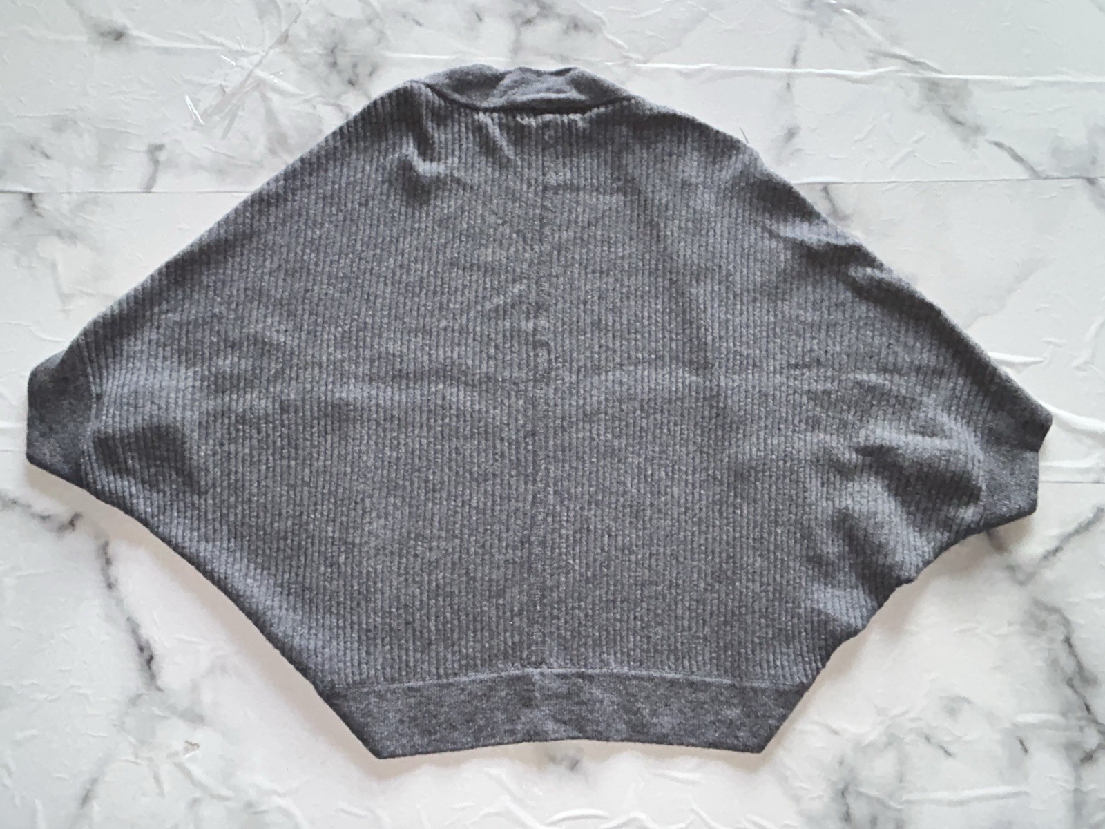 Banana Republic Cardigan Women’s Medium Gray Open Batwing Sleeves Boho Preppy