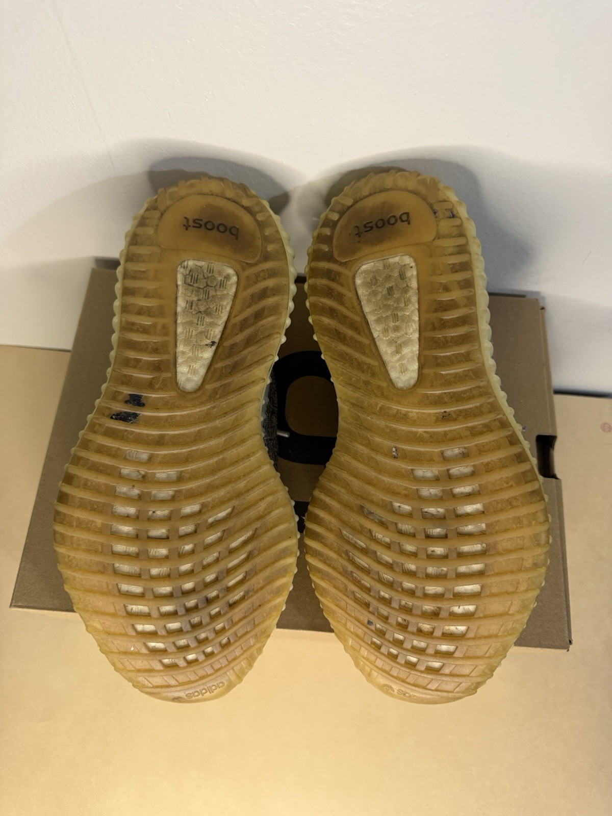 adidas Men’s Yeezy Boost 350 V2 Zyon Sz 8 Used