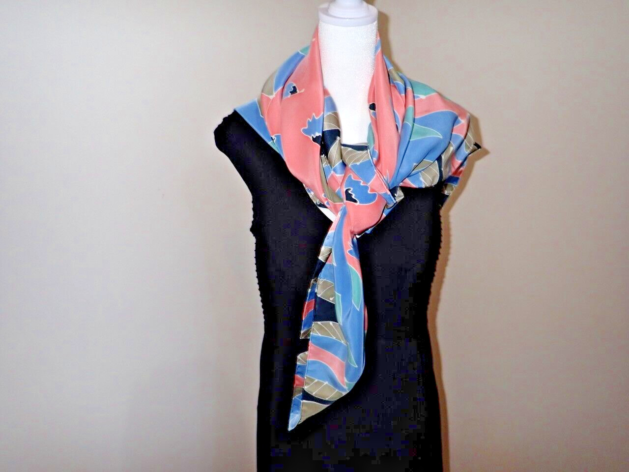 Vintage 42″ x 42″ Hand Rolled 100% Silk made in Malaysia Scarf