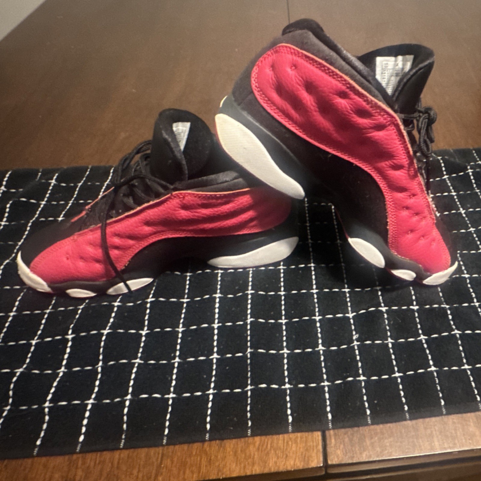 Jordan Air Jordan 13 Retro DA8019-061 Colorblock Sneaker Red Black White Kids 5Y