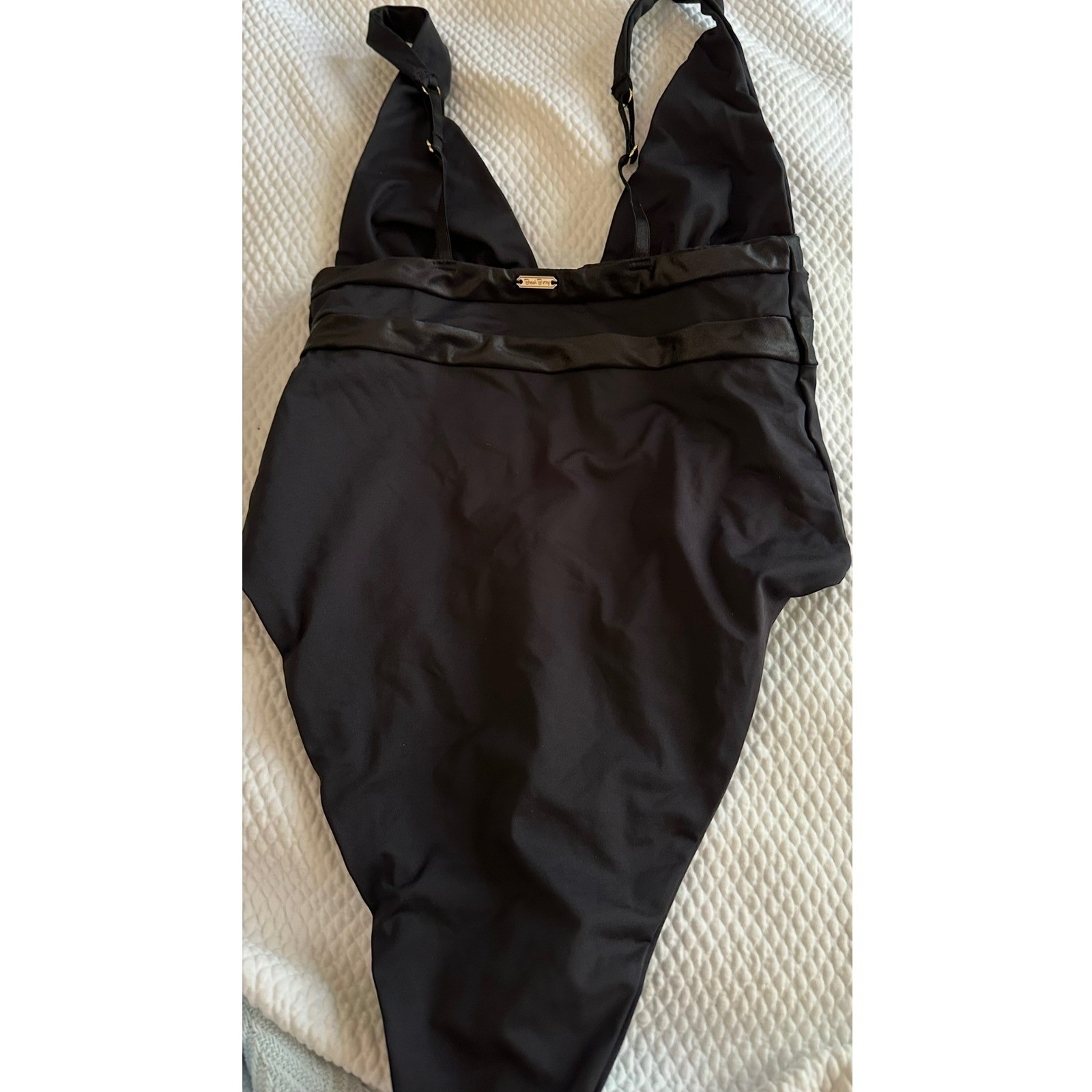 Beach Bunny Mia One Piece Swimsuit Black Deep Plunge V Neck Small. New